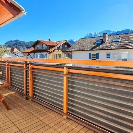 Mit Kueche, Bad Und Sued Balkon Und Bergblick *